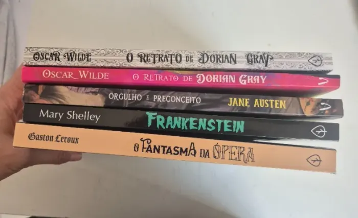 Livros O Fantasma da Ópera, O Retrato de Dorian Grey, Frankenstein, Orgulho e Preconceito