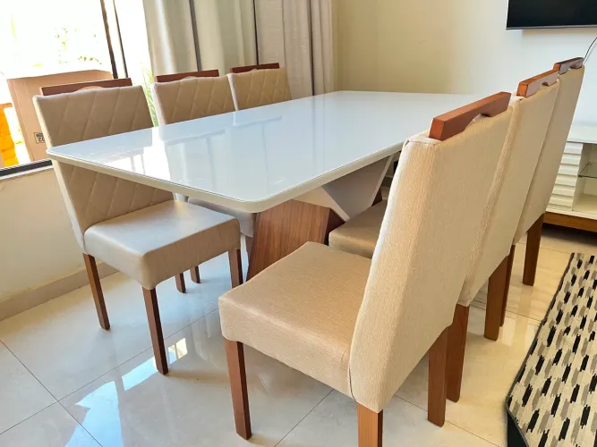 Mesa de jantar completa 