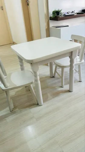 Mesa Infantil + 2 cadeiras Branca em MDF