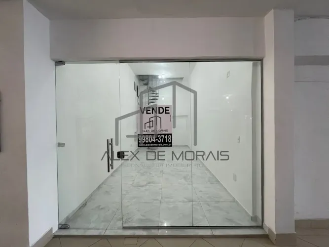 Loja Comercial Reformada na Tradicional Galeria do Edifício Bemge Centro de Vitória