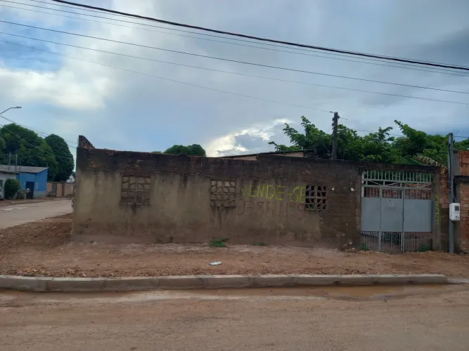 Vendo duas casa no mesmo terreno no bairro socialista 