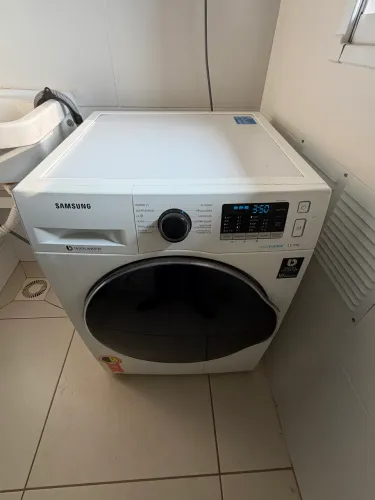 Máquina de lavar roupa
