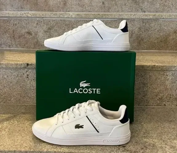 Tênis da Lacoste