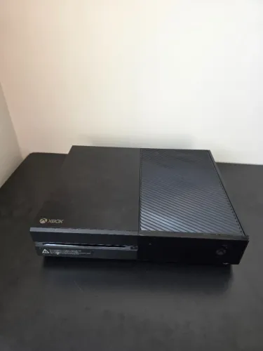 Xbox One Fat + Controle GameSir G7 SE (Com Fio / Hall Effect) - Limpeza Recente!