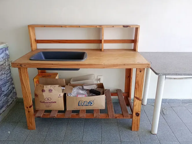 Bancada organizadora de Jardinagem