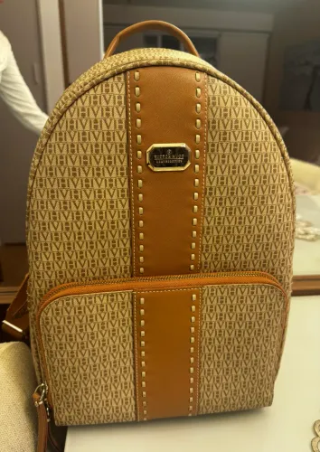 Mochila de couro Victor Hugo