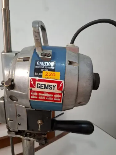 Maquina de corte de 8 polegadas / Gensy GEM-8 funcionando perfeitamente!