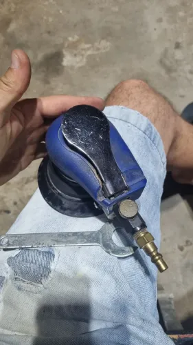 Lixadeira pneumática