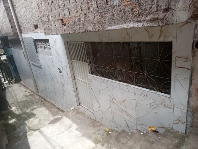 Casa 2 quartos e 2 banheiros em Cajazeiras 7 - Perto de tudo e do ponto de ônibus