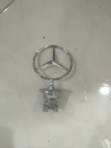 Emblema da Mercedes original