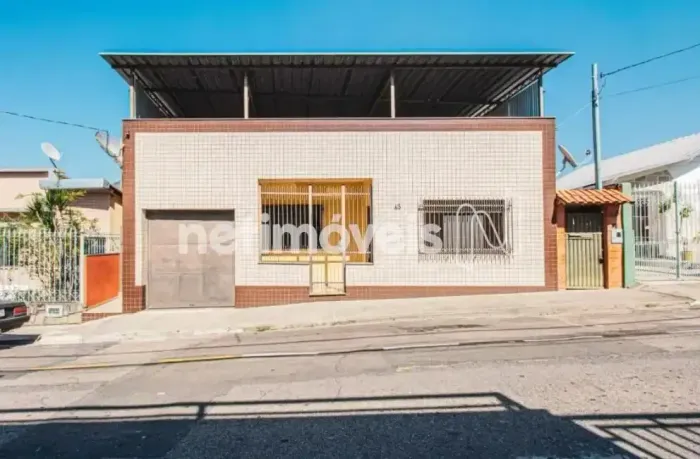 JARDIM GLÓRIA PRÓXIMO À AV. DOS ANDRADAS CASA LINEAR (VAZIA) 3QTOS SUÍTE COPA COZINHA GARA