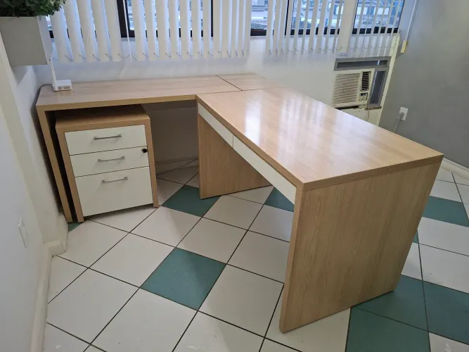 Vendo conjunto de móveis para escritório/consultório da Tok&Stok (super conservado)