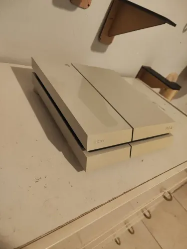 VENDO PS4 EM PERFEITO ESTADO + CONTROLE E JOGOS
