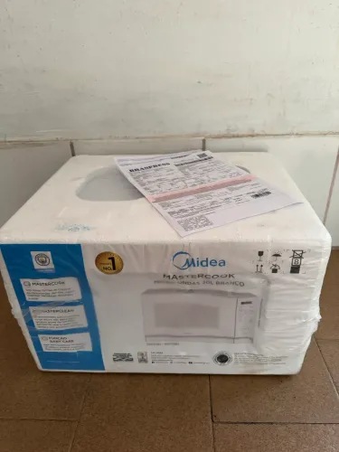 Micro-ondas Midea 20 Litros MasterCook c/Display Digital 220V 
