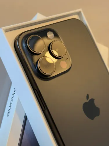 IPHONE 16 PRO-MAX 256 GB sem marcas 95% bateria