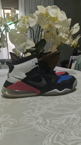 Jordan Mars 270