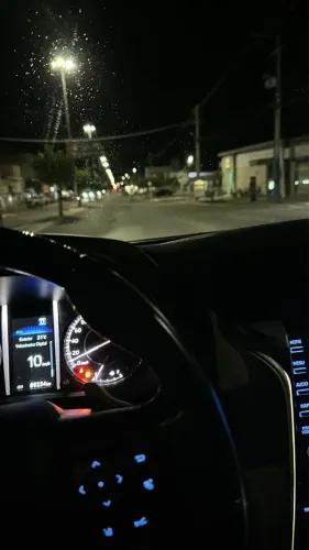 Comprei pra colocar no meu carro, só que vendi o carro e nem coloquei nunca foi usado