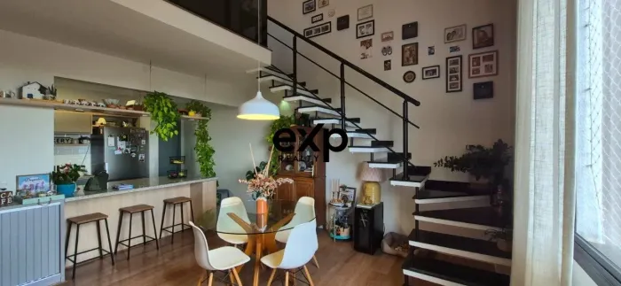Apartamento cobertura de 3 quartos duplex em Valinhos reformada 180m2 2 vagas