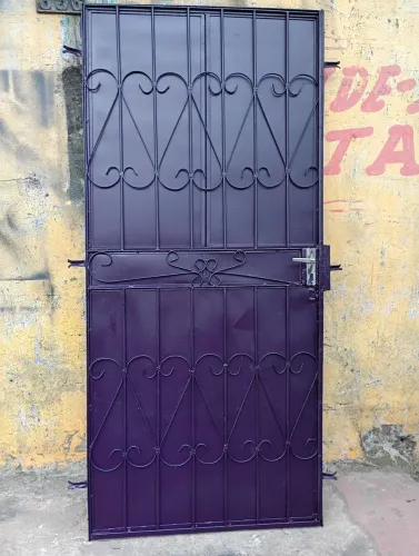 Porta de ferro 