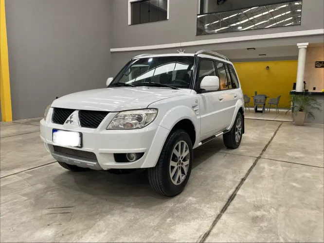 Mitsubishi Pajero TR4 2.0/ 2.0 Flex 16V 4X4 Mec. 2012