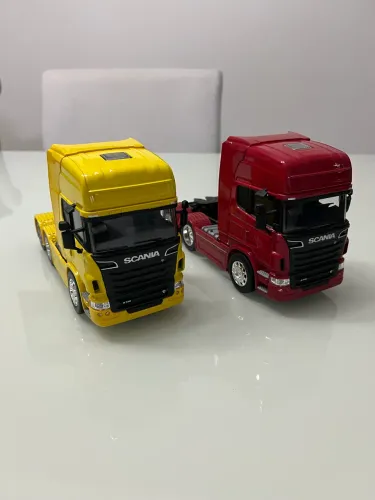 Miniatura Scania Welly 1:32 Amarelo / Vermelho 