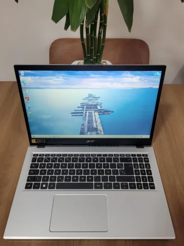 Notebook Acer i3 últimas gerações