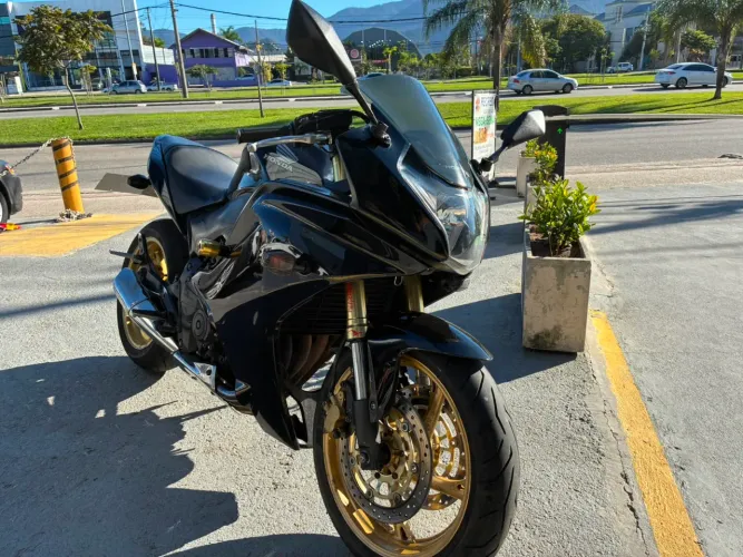 Honda CBR 600F 2012 oportunidade !!! R$8.000,00 abaixo da fipe.