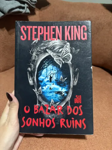 Livro O Bazar dos sonhos ruins