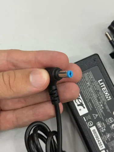 carregador notebook Acer 19V 3.42A