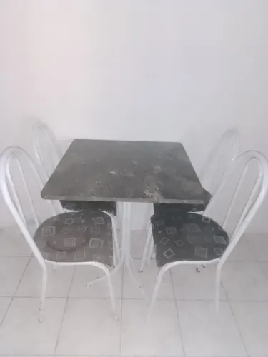 Mesa de mármore de 4 lugar