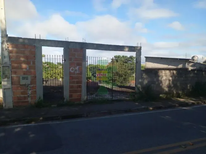 Casa com 3 quartos, à venda por R$ 150.000- Jardim Pedra Mar - Jacareí/SP