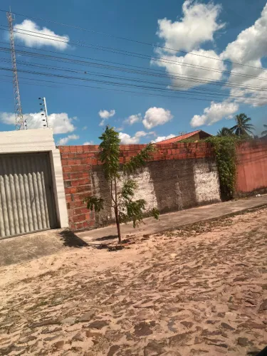 Terreno 10x30 à venda em Paracuru (Paracuru Beach) com Matrícula Prox Caixa Econômica