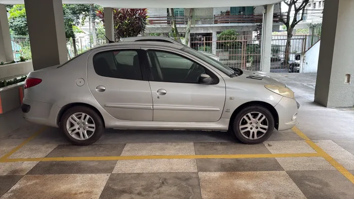 Peugeot 207 Sedan Passion XS 1.6 Flex 16V 4P 2009