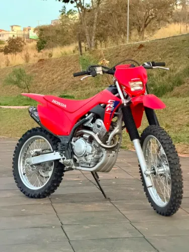 CRF 250F ANO 2025