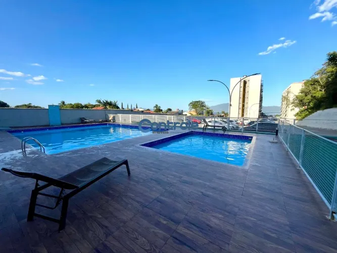 Apartamento com 02 quartos na Praia de Fora, em Palhoça/SC!