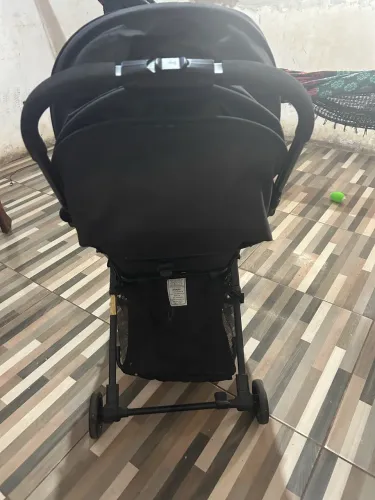 Carrinho de bebê e bebê conforto galzerano