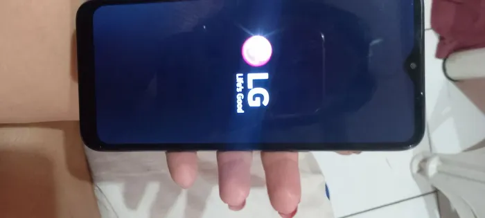 Celular semi novo lgk41s 