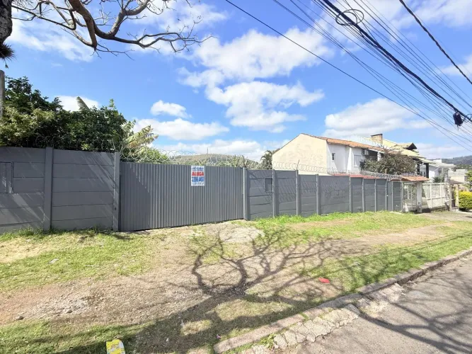 Terreno com 840m² para locação no bairro Partenon, Porto Alegre, RS.