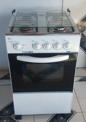 Ótimo fogão esmaltec 