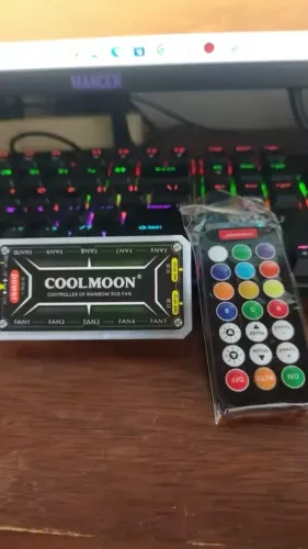 Controlador remoto RGB COOLMOON DC12V 5A para ventoinhas LED coloridas, com 10 conectores 