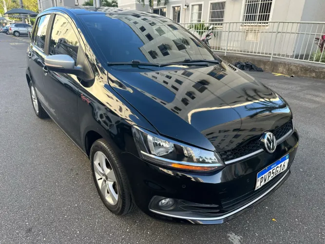 Volkswagen Fox Rock IN RIO 1.6 MI Total Flex 8V 5P 2015