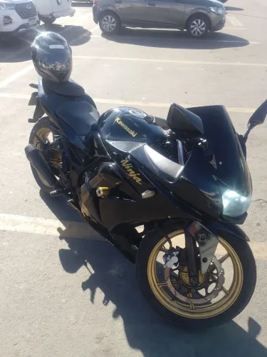 ? KAWASAKI NINJA 250R 2010