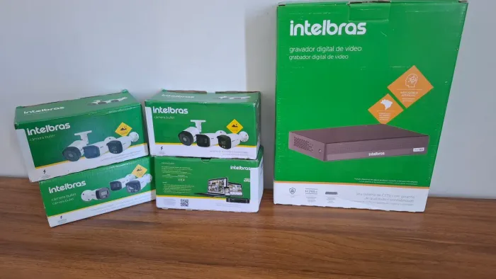 KIT CFTV INTELBRAS - 4 CÂMERAS + HD DE 2 TB