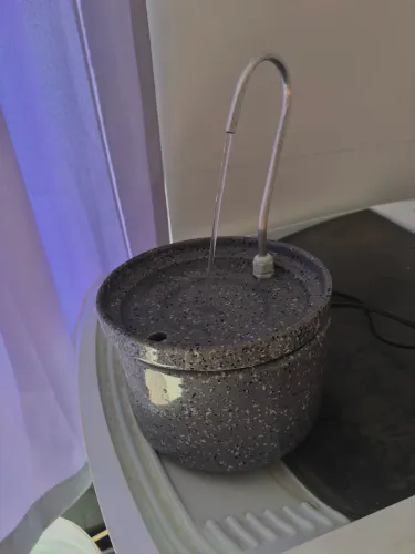 Fonte de cerâmica para gatos - 2L