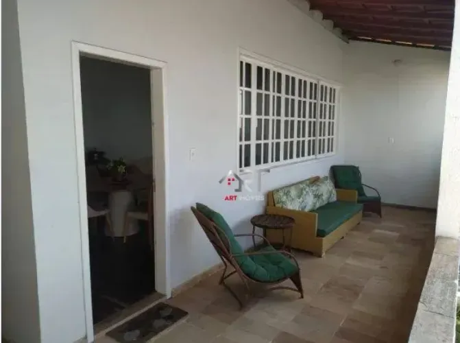 Casa de Frente para o Mar com Piscina e Ampla Estrutura Morada do Sol
