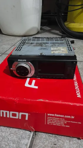 Rádio Automotivo Philips CED229X/78 com DVD e Tela LCD