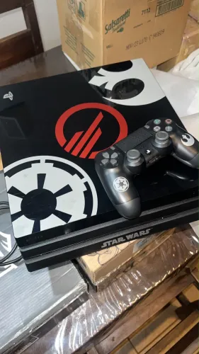Ps4 pro STAR WARS EDIÇÃO LIMITADA