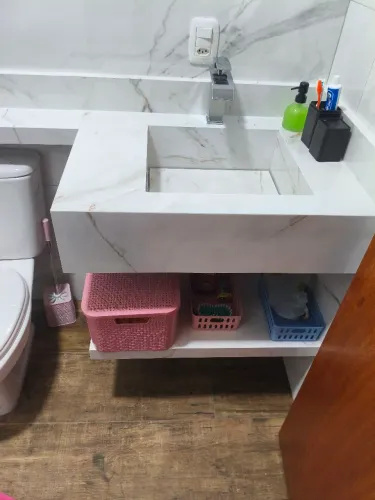 Cubas em porcelanato