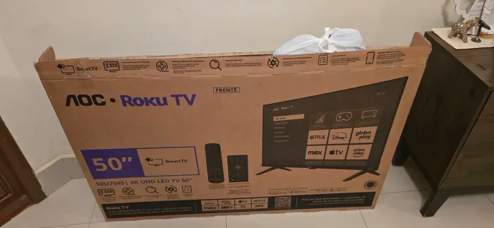 AOC ROKU TV 4K UHD LED TV 50''