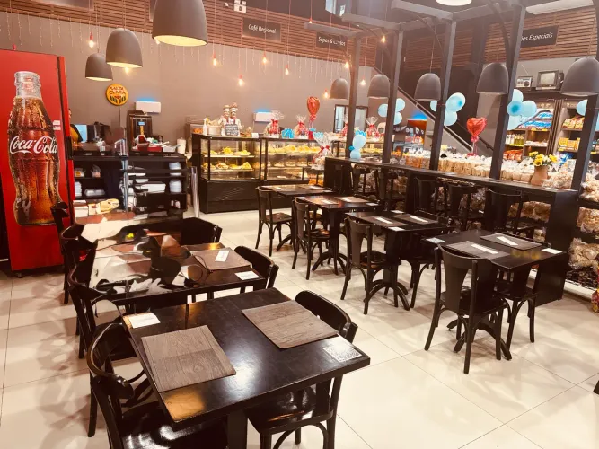 Mesas e cadeiras restaurantes